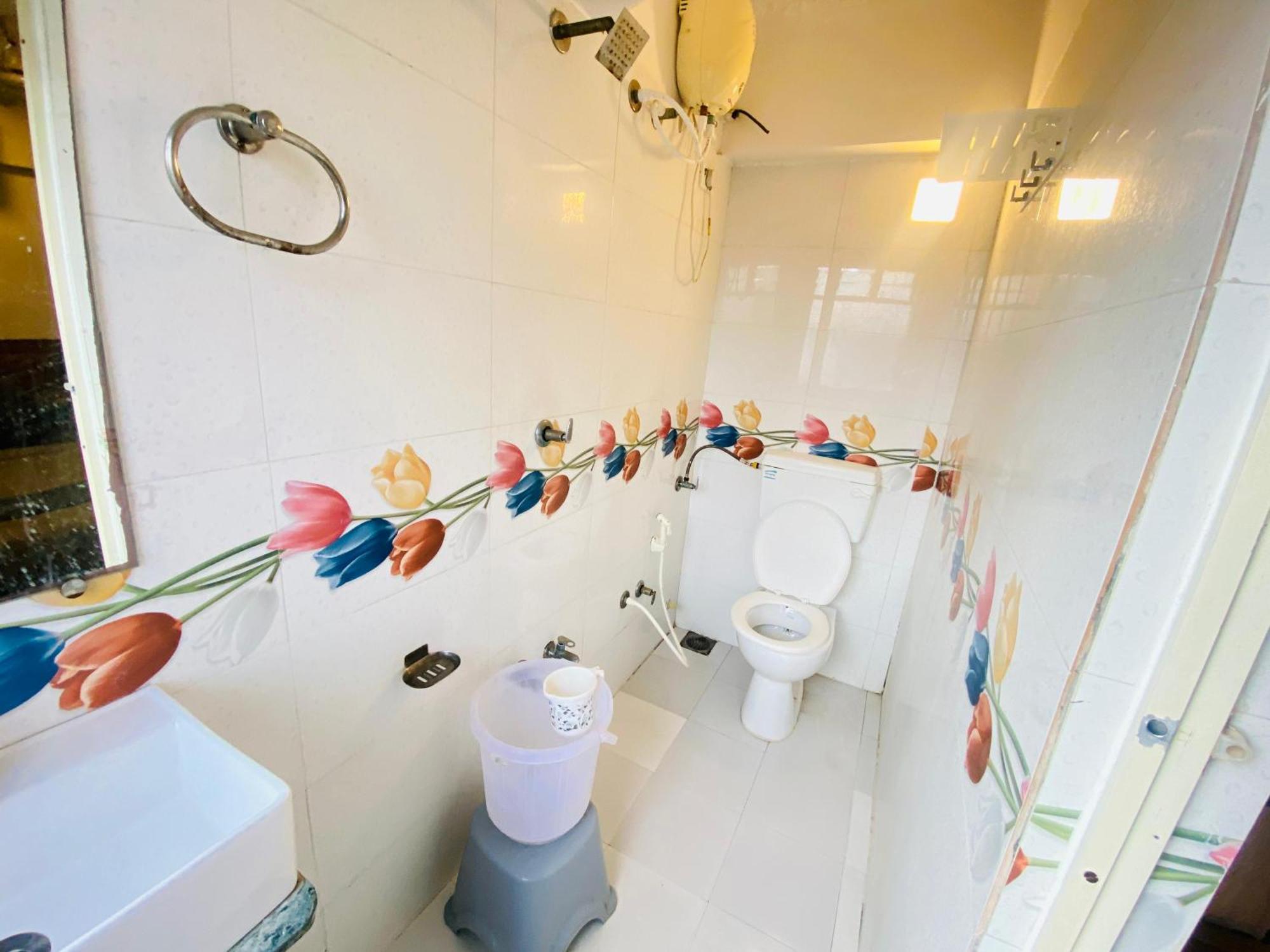 Hotel Abc Satellite Prahlad Nagar อาเมดาบัด ภายนอก รูปภาพ