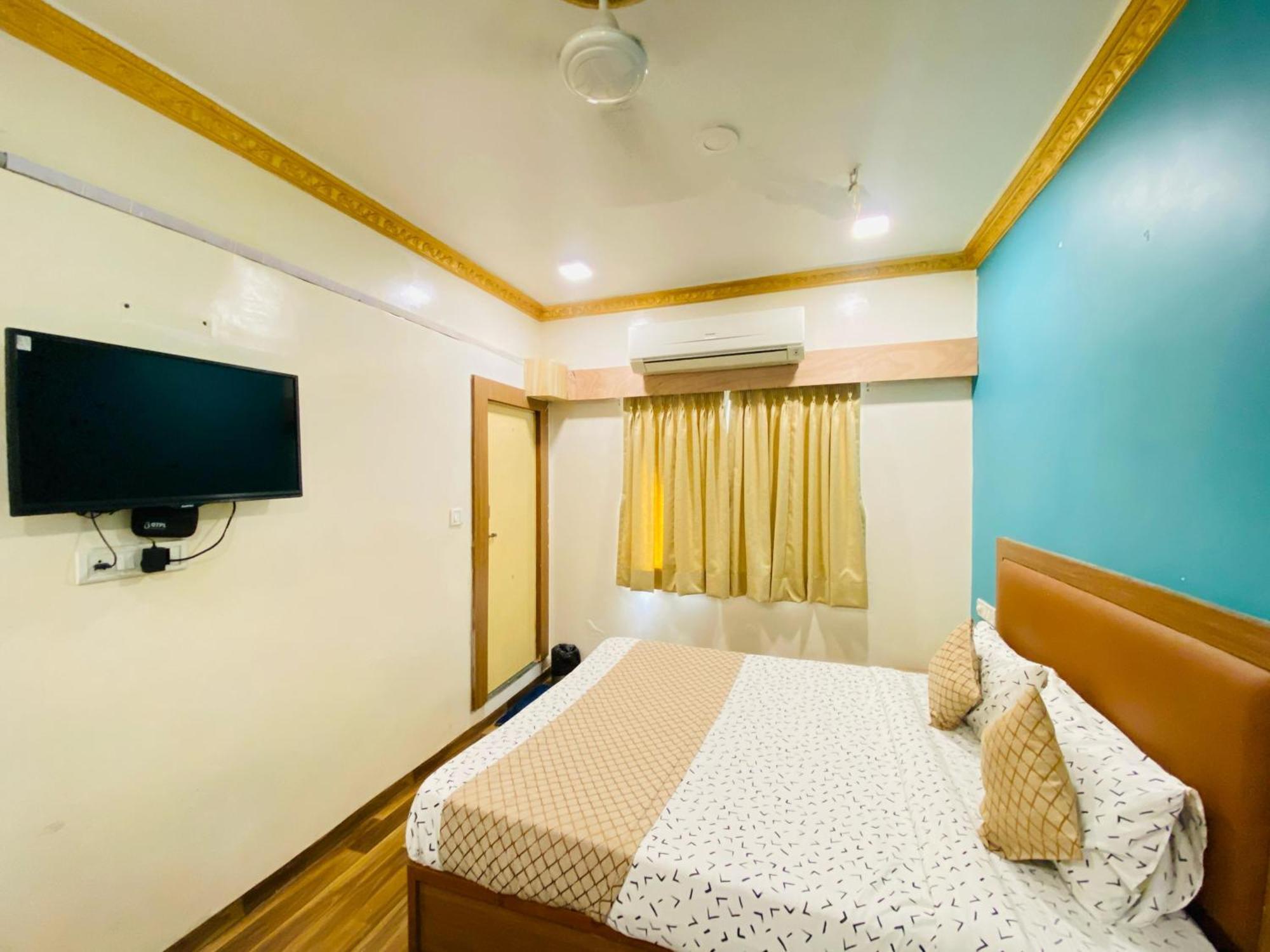Hotel Abc Satellite Prahlad Nagar อาเมดาบัด ภายนอก รูปภาพ